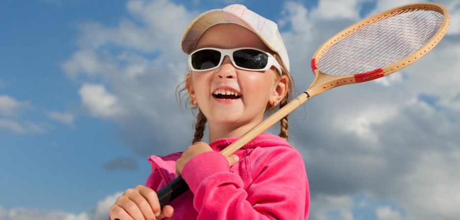 Les lunettes et lentilles pour les enfants qui font du sport 